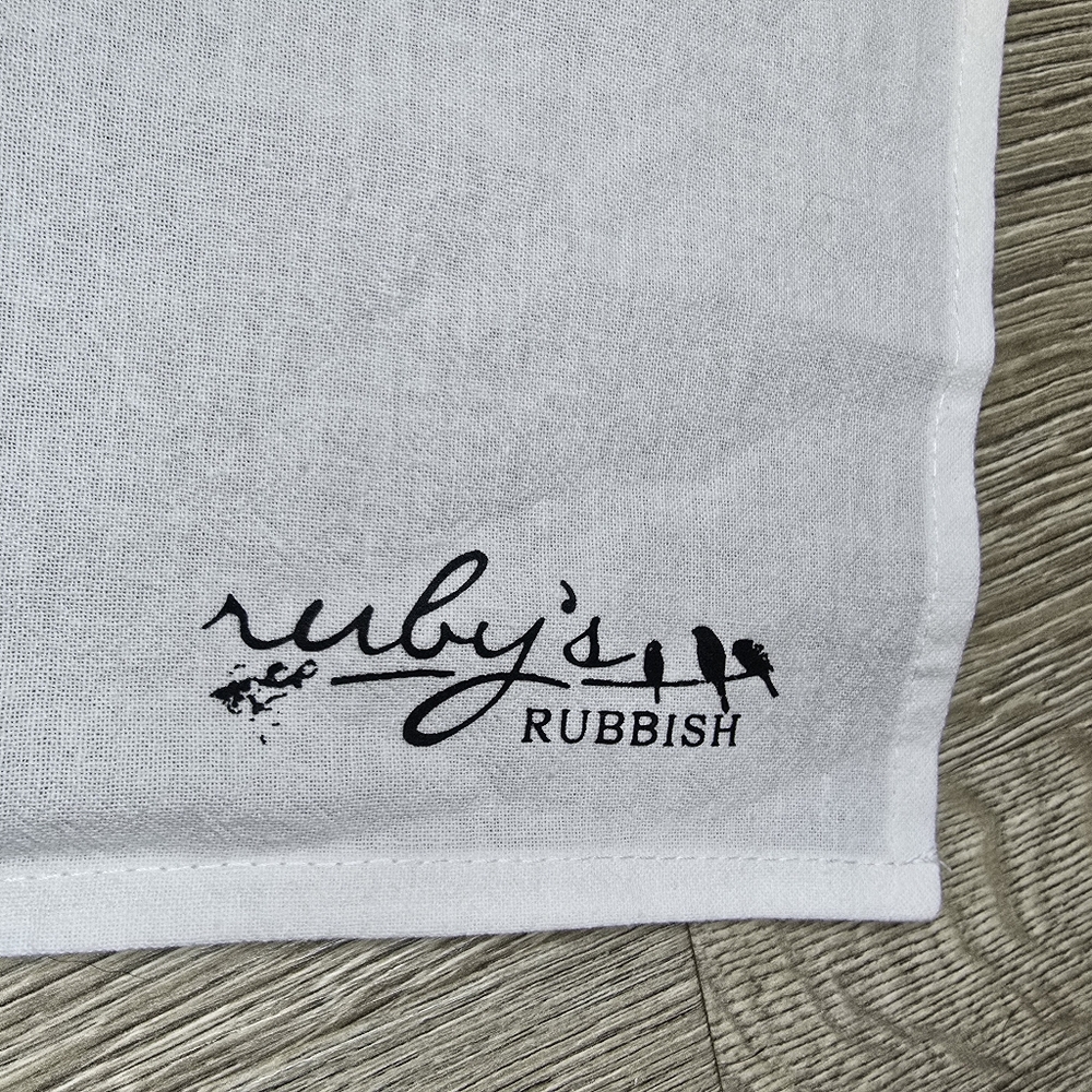 New With Tags Ruby's Rubbish Never Let a Recipe Tell ... Garlic White Tea Towel - Picture 5 of 6